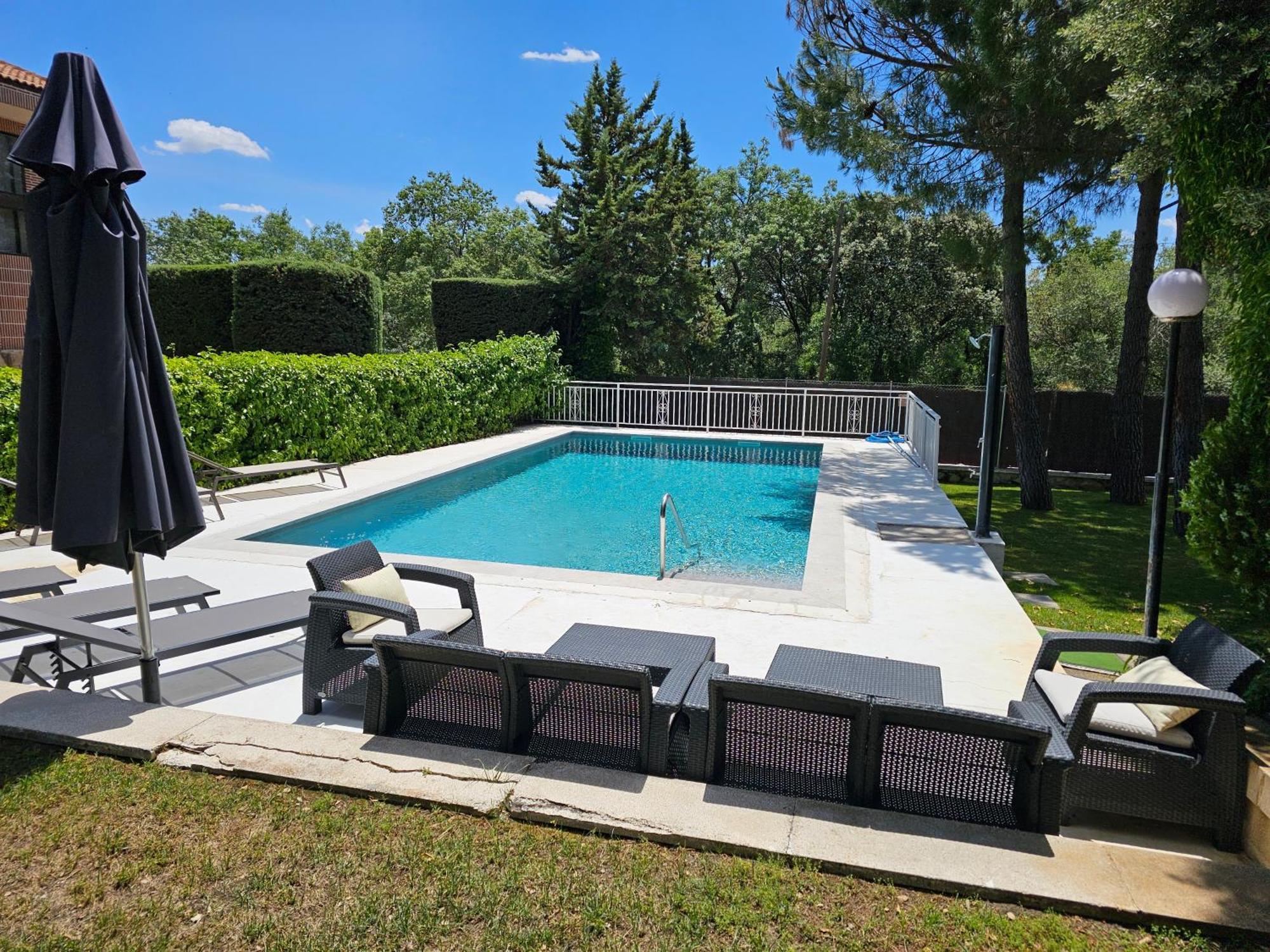 Villa Monika Alpedrete Εξωτερικό φωτογραφία